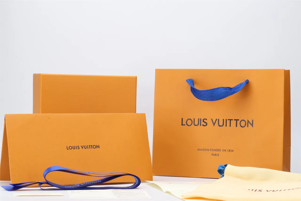 Louis Vuitton LV Initiales Ceinture de cuir canvas marron Monogram 24