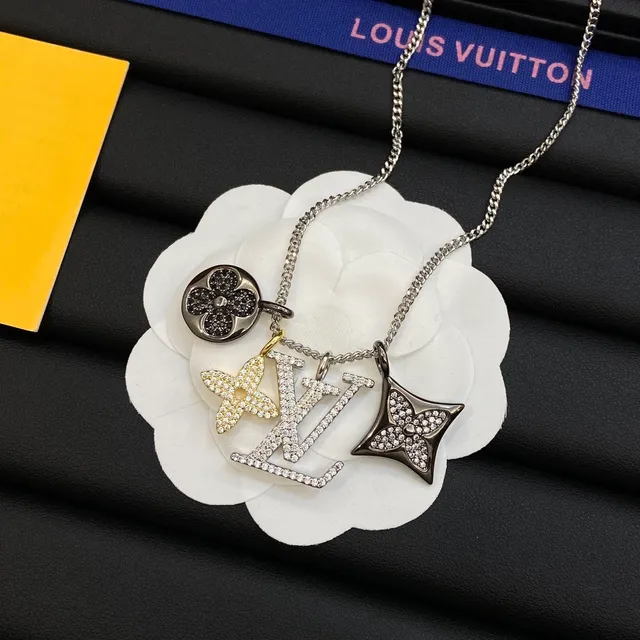 Louis Vuitton LV Initiales মাল্টি-চার্ম ক্রিস্টাল পেন্ডেন্ট নেকলেস 3