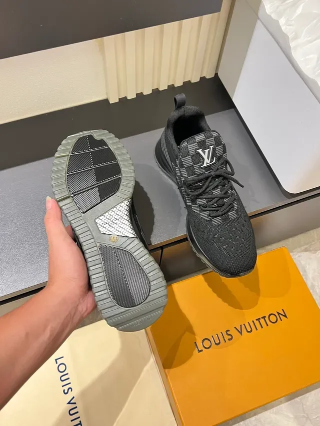 লুইস ভিত্তন LV Trainer কালো ধূসর নিট আপার মনোগ্রামড টং লাইফস্টাইল স্নিকার্স 4
