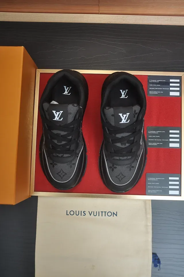 Louis Vuitton LV Trainer 黑色灰色 印花帆布鞋面 缝制标志 生活方式运动鞋 5