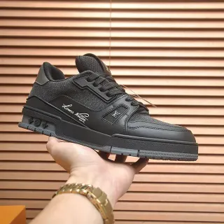 Louis Vuitton LV Trainer Zapatillas Lifestyle Negro Monocromo Estructuradas Suela Intermedia Multicapa