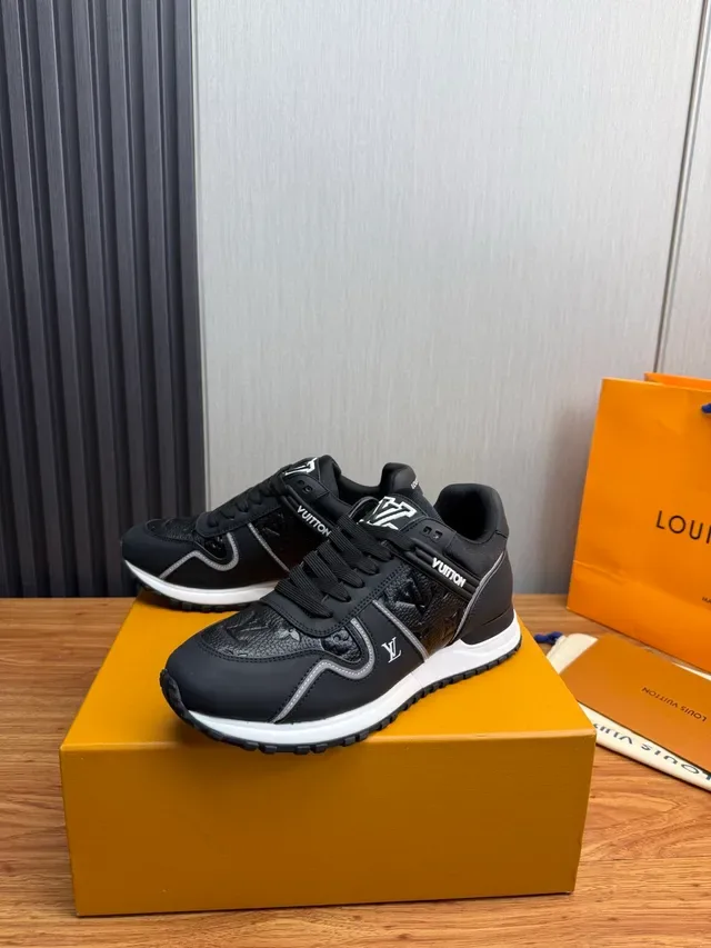 Louis Vuitton LV Trainer Chaussures Lifestyle Noir Blanc Basses en Matériau Mixte 3