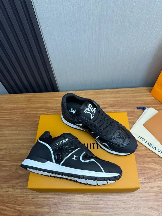 Louis Vuitton LV Trainer Chaussures Lifestyle Noir Blanc Basses en Matériau Mixte 5