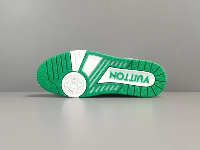 Louis Vuitton LV Trainer Green White 低帮 分层网面和纺织面料上层 生活方式运动鞋 16