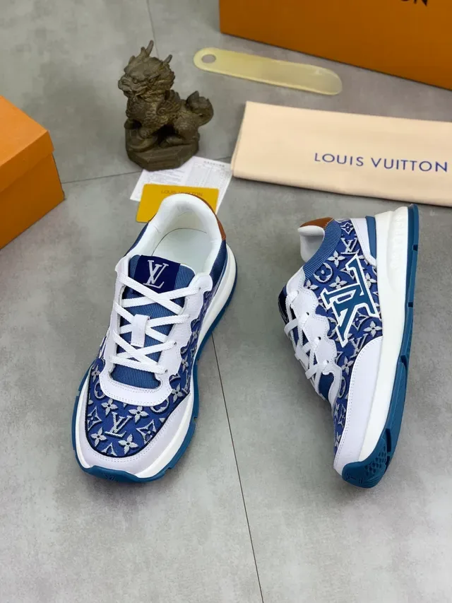 লুইস ভিতন LV Trainer নেভি হোয়াইট মনোগ্রাম জ্যাকার্ড উপরের চামড়ার ওভারলে লাইফস্টাইল স্নিকার 5