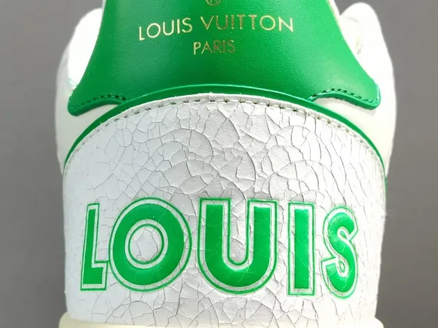 Louis Vuitton LV Trainer baskets lifestyle blanches et vertes 2