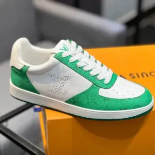 Louis Vuitton LV Trainer Blanco Verde Perforado Panel Monograma Cuero Lifestyle Sneakers