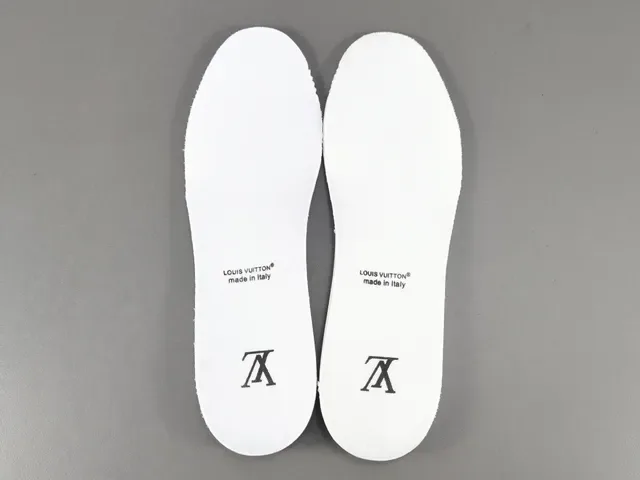 Louis Vuitton LV Trainer Amarillo Blanco Suela Media Capa Monograma Embossed Cuero Zapatillas Lifestyle 3