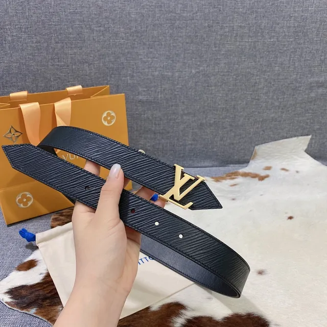 Louis Vuitton LV Twist Belt Noir Or Epi Buckle Leather Belt 4