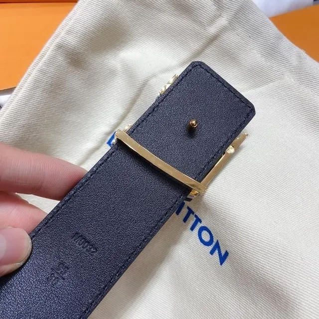 Louis Vuitton Monogram Cinto de couro preto prata con fivela de metal de trava por giro 4