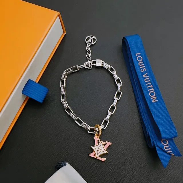 Louis Vuitton Monogram سلسلة فضية وردية رابطة سميكة منحوتة سوار 6