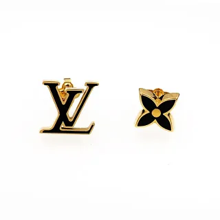 Louis Vuitton Monogram Flower অ্যাসিমেট্রিক্যাল এনামেল স্টাড ইয়ারিংস