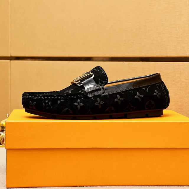 Louis Vuitton Monogram স্যুড LV বাকল লোফার 5