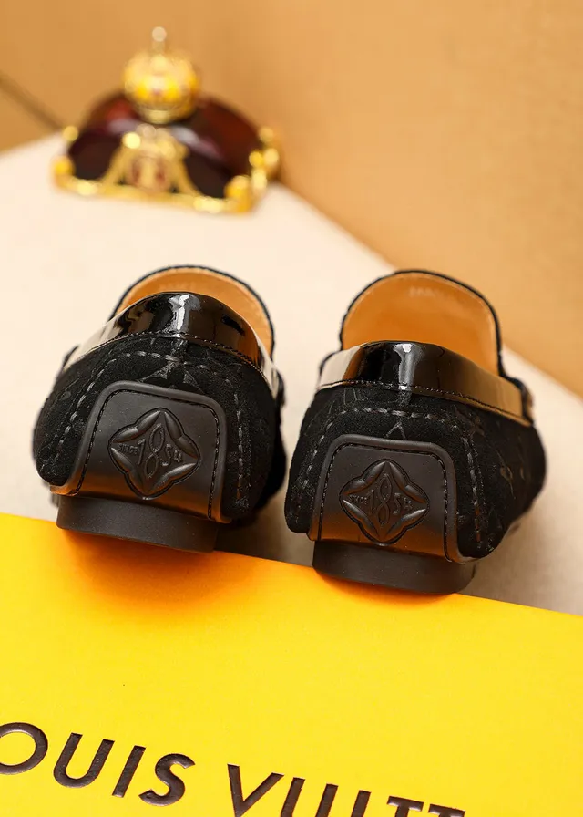 Louis Vuitton Monogram স্যুড LV বাকল লোফার 8