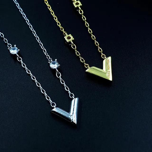 Louis Vuitton Monogram World Tour Gold-Tone Crystal Necklace 2