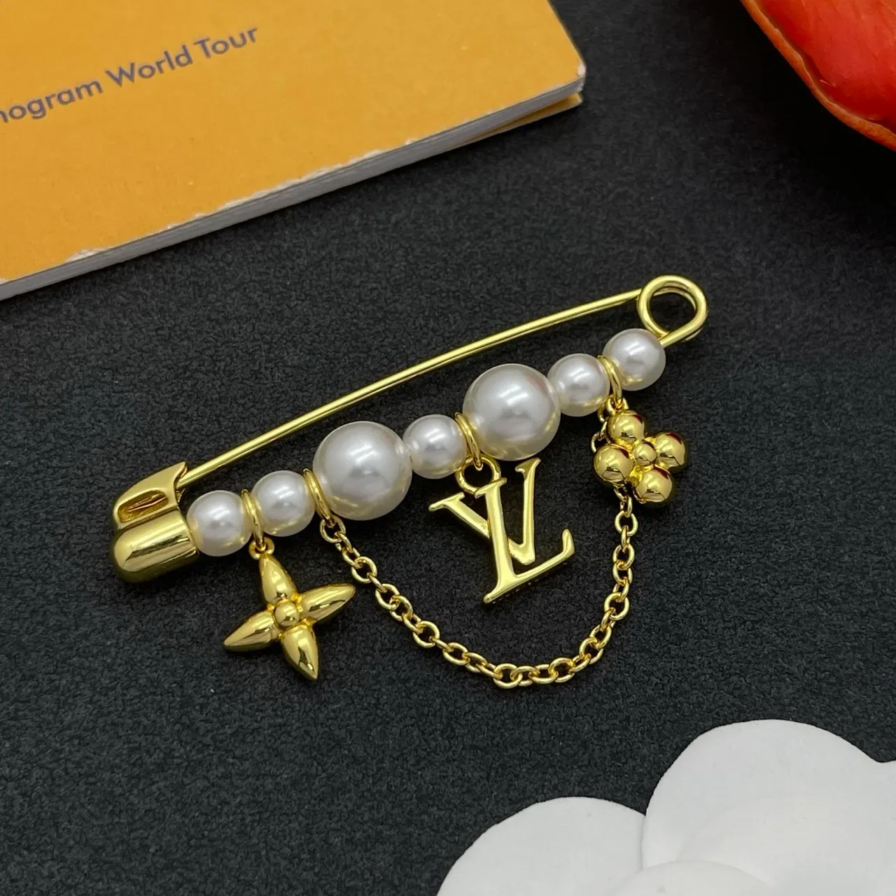 Louis Vuitton Monogram World Tour Gold White Safety-Pin Pearl Strand Embellishment Brooch 8