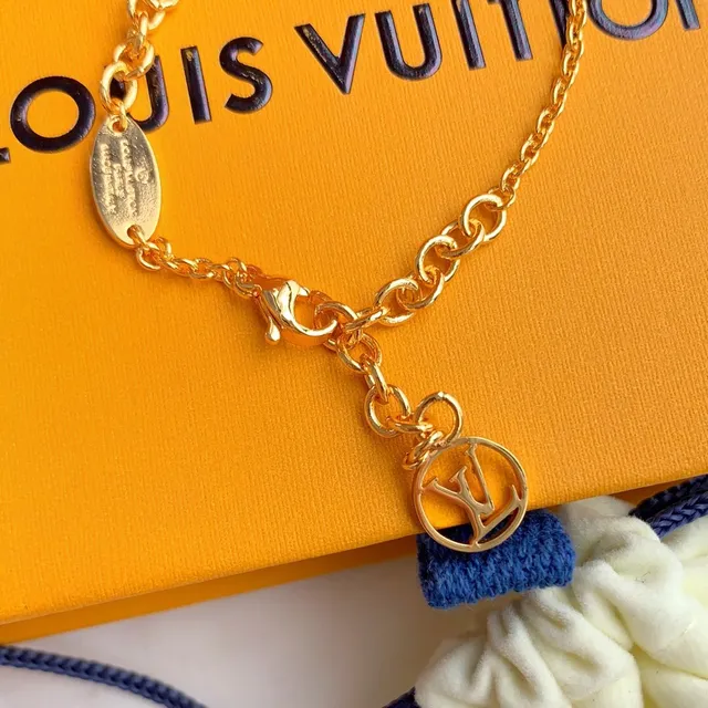 Louis Vuitton Bracelet chaîne multi-charme bracelet en or 8