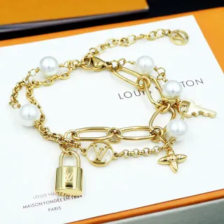 Louis Vuitton Multi-Charm سوار اللؤلؤ المتعدد والذهبي السلسلة