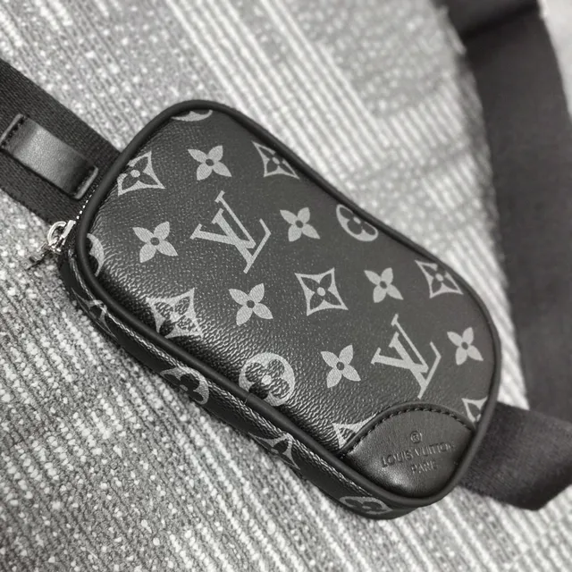 Louis Vuitton Multi Pochette Accessoires Monogram Bolsa de Cintura Negro de Moda 12