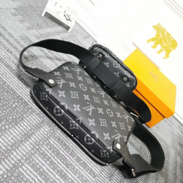 Louis Vuitton Multi Pochette Accessoires Monogram Bolsa de Cintura Negro de Moda 15