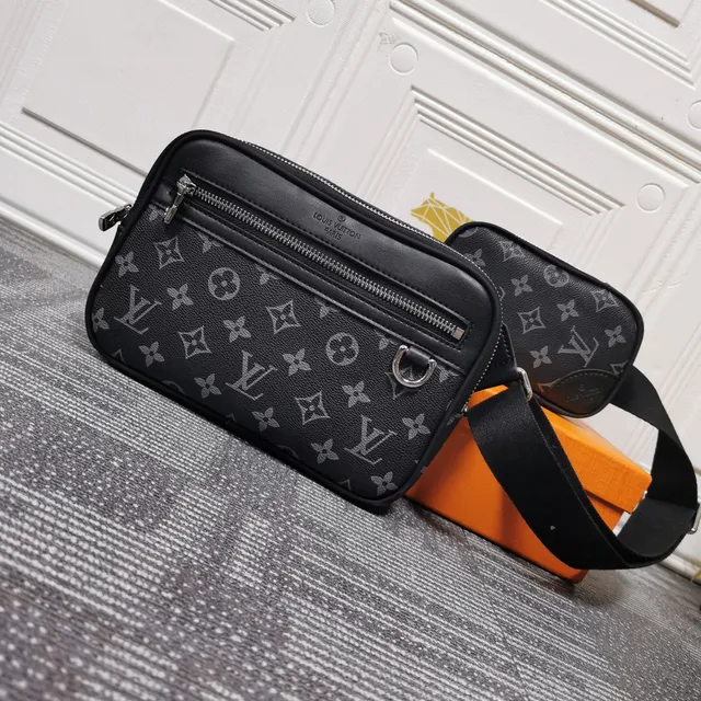 Louis Vuitton Multi Pochette Accessoires Monogram Bolsa de Cintura Negro de Moda 18