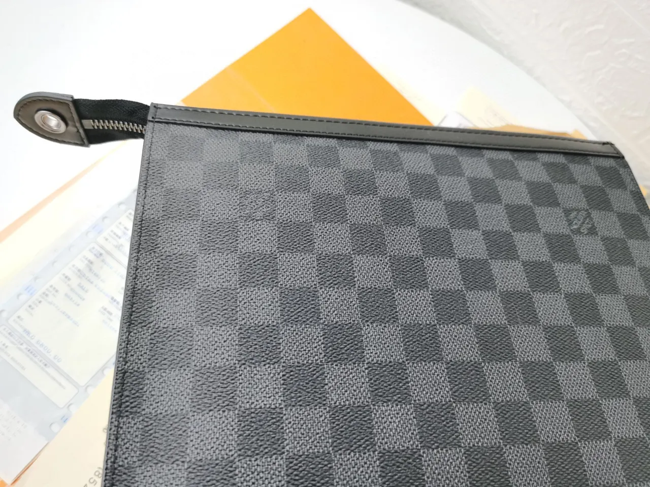 लुई विटन Pochette Accessoires चारकोल ग्रे Monogram Eclipse लिफाफा क्लच 21