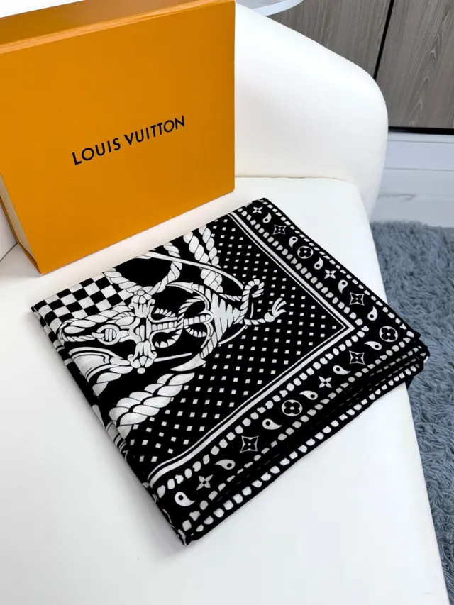 Lenço de seda Louis Vuitton com borda monograma impresso preto e branco 6