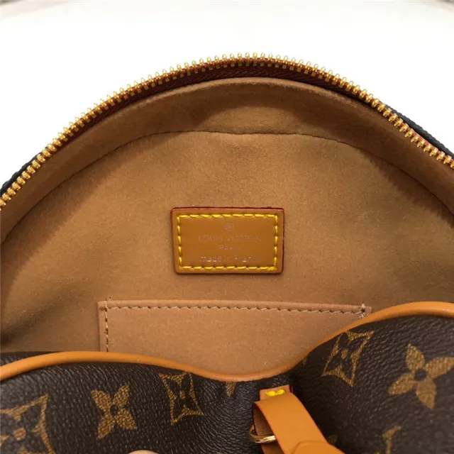 Louis Vuitton Bolsa Cruzada Redonda Monogram Canvas Couro Tan 2