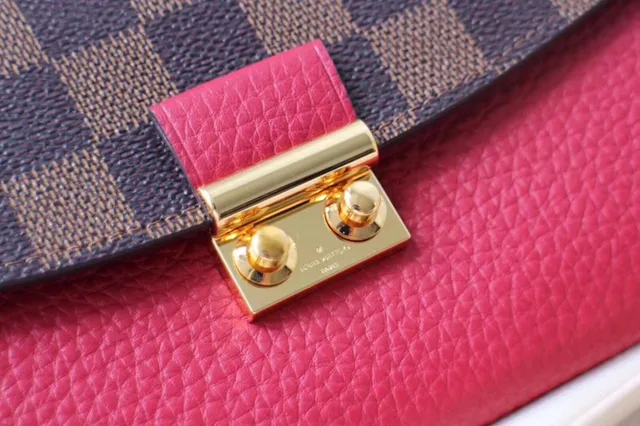 Louis Vuitton Sarah rojo marrón Damier Check lona solapa cuero suave cuerpo billetera larga 14