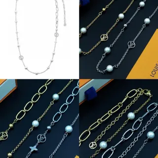 Louis Vuitton Cadena de plata Acentos de perlas Collar