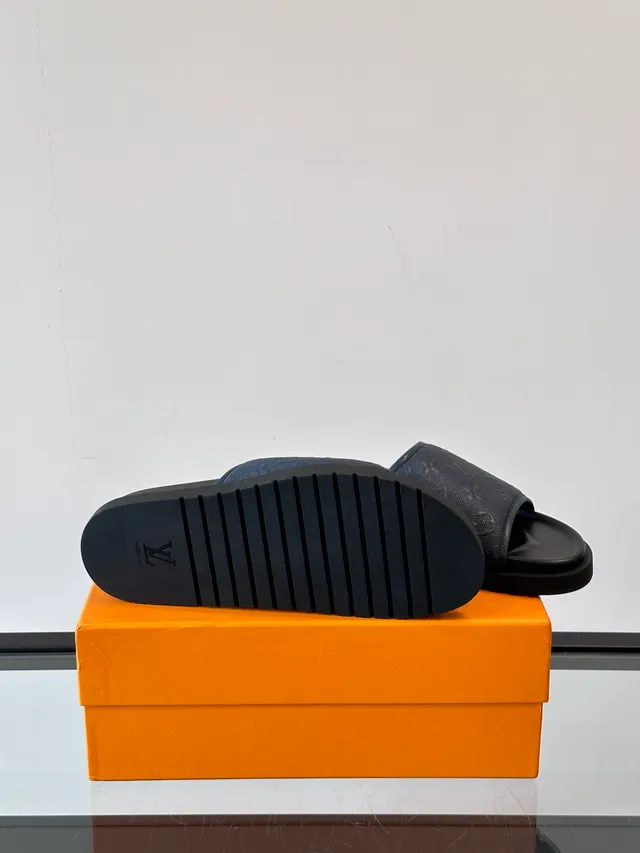 Louis Vuitton Slide Preto Branco Monogramado Solado de Borracha Moldado Chinelo 3