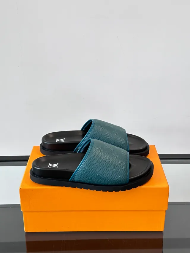 Louis Vuitton Slide Preto Branco Monogramado Solado de Borracha Moldado Chinelo 13
