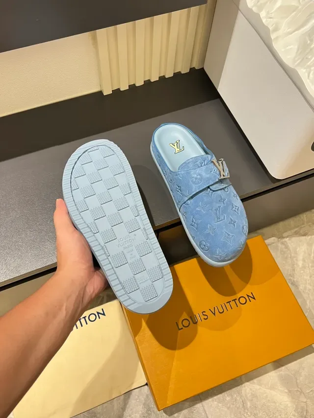 Louis Vuitton Zapatillas Negras Monogram Cuero Correa con Hebilla Casual 6