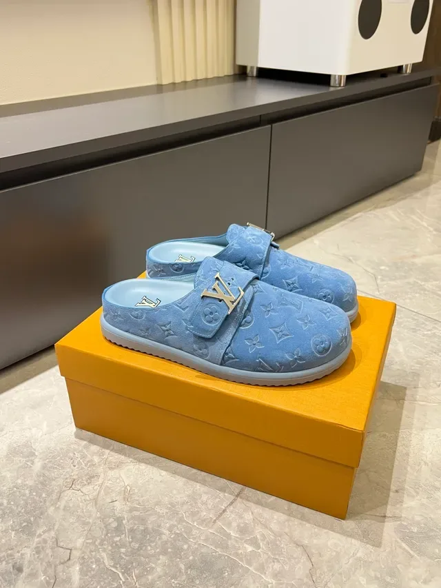 Louis Vuitton Zapatillas Negras Monogram Cuero Correa con Hebilla Casual 13