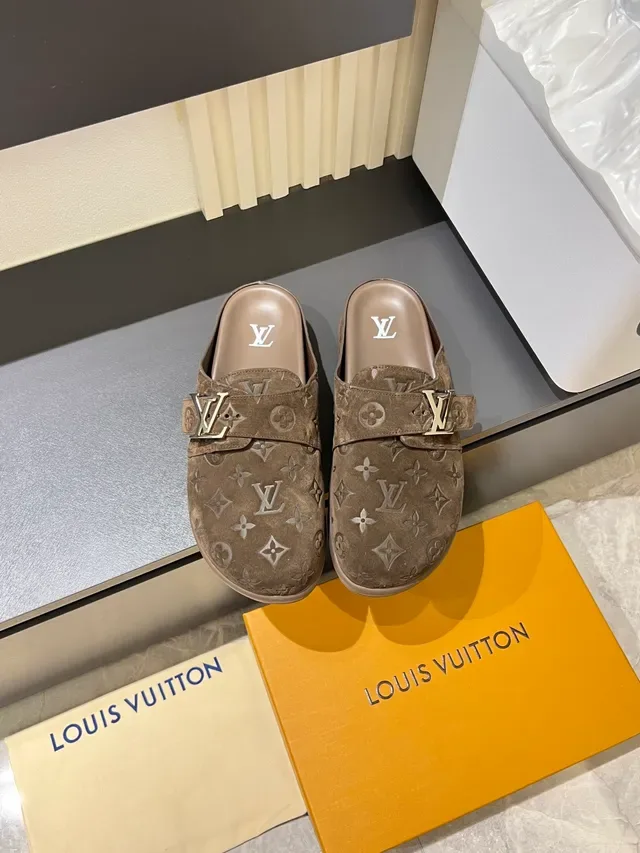 Louis Vuitton Zapatillas Negras Monogram Cuero Correa con Hebilla Casual 18