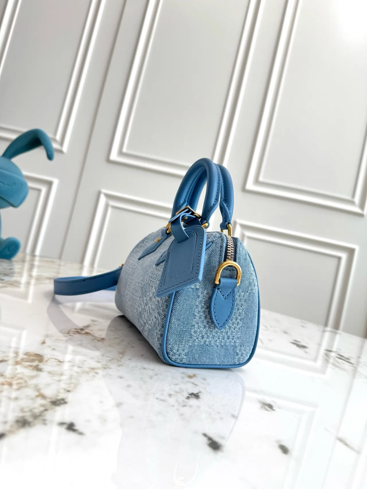Louis Vuitton 结构桶形轮廓牛仔纹理花卉纹提花波士顿包 8
