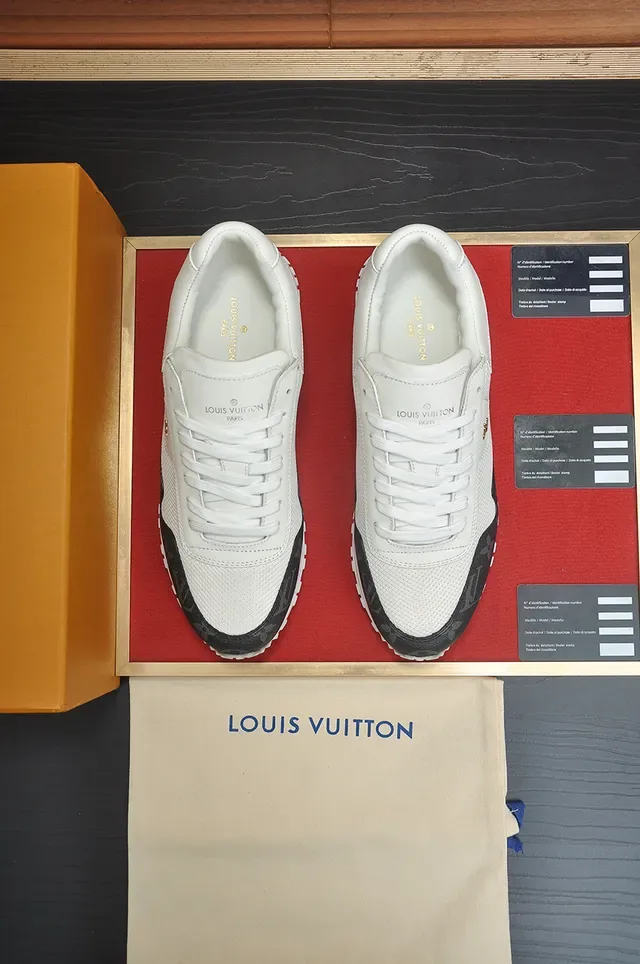 Louis Vuitton Blanco y Negro Monograma Paneles de Cuero Mesh Upper Lifestyle Sneakers 5