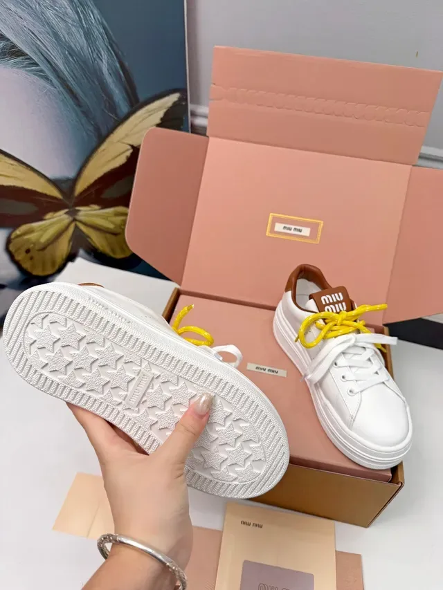 Miu Miu Wander White Brown Yellow 生活方式运动鞋 3