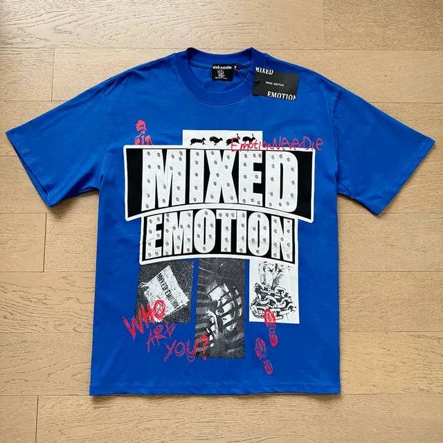 Mixed Emotion Blue Red Graphic-Print Marquee Typography T-Shirt 2