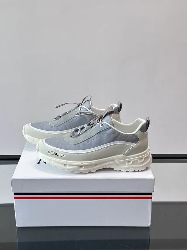 Moncler Cinza Bege Tênis com Upper Textil em Camadas Sola Intermediária Moldada Chunky Midsole 5