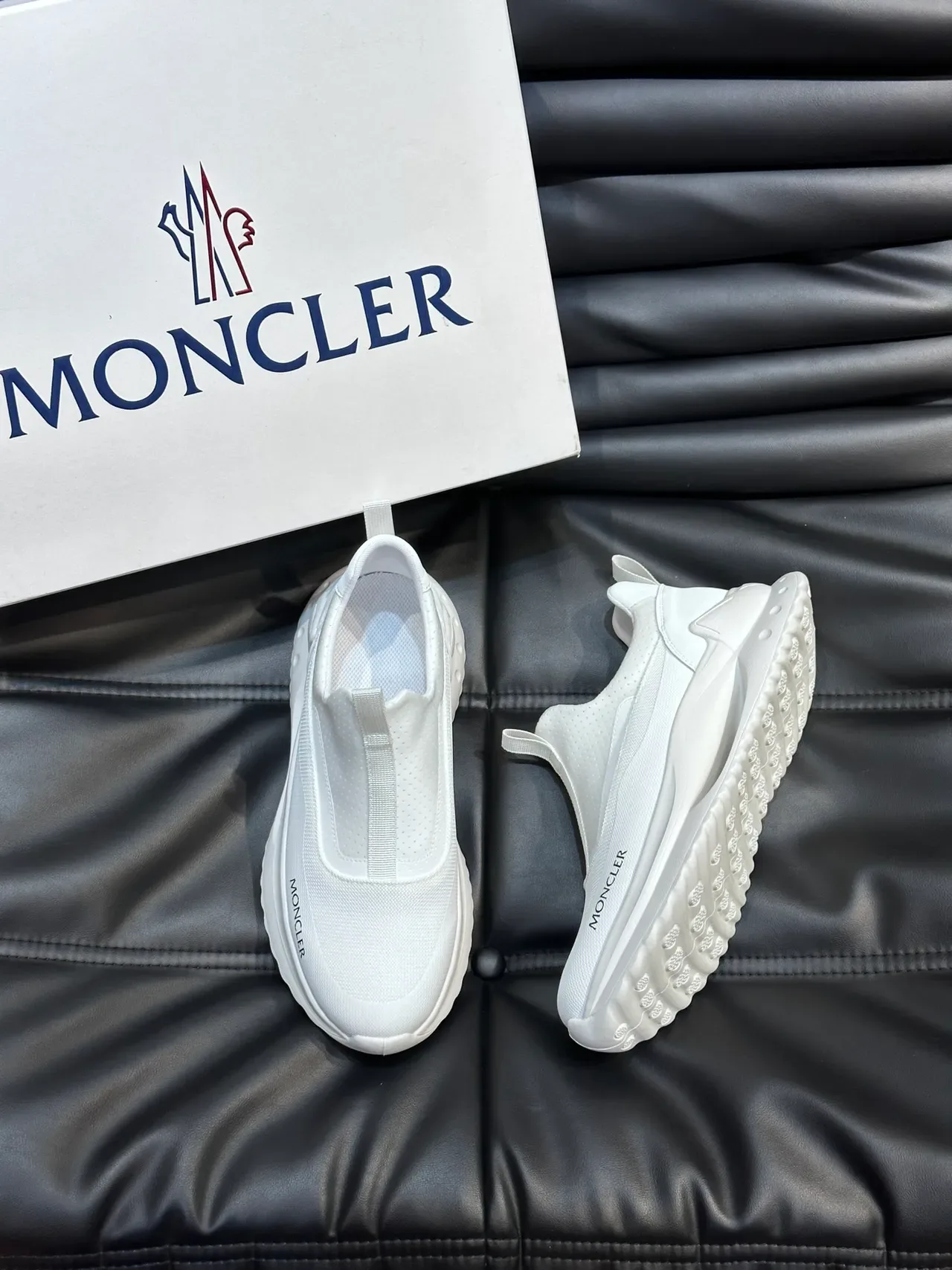 Moncler Tênis Lifestyle Branco Slip-On 3