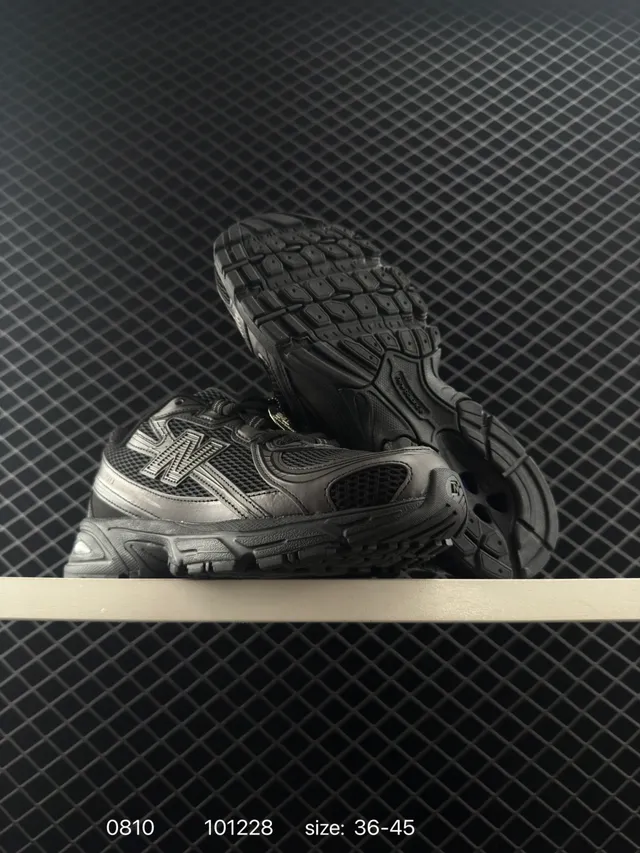 New Balance 140 Silver-Gray Mesh Chunky Sneakers 4