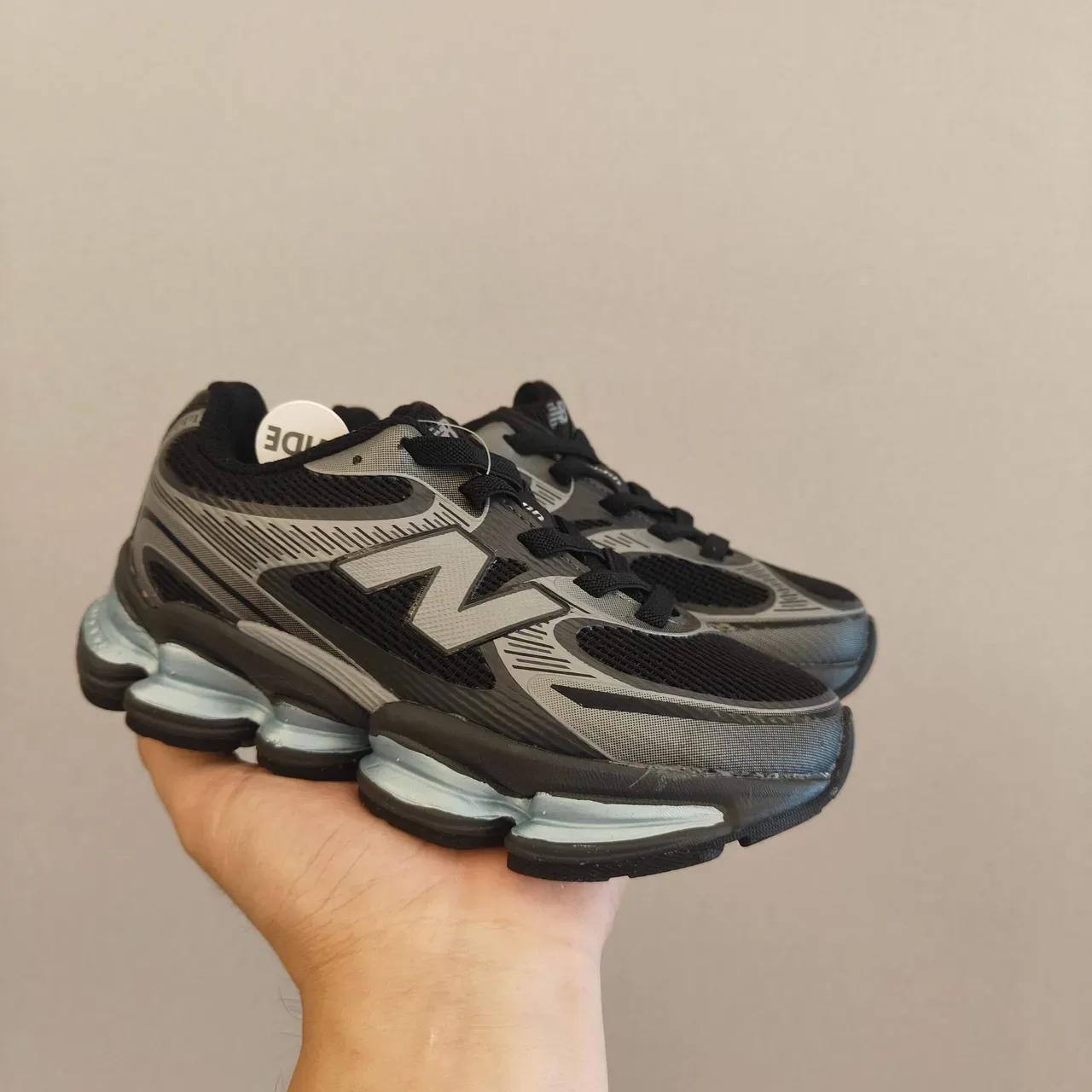 New Balance 2002R Noir Gris Translucide Pod Chaussures Lifestyle 13