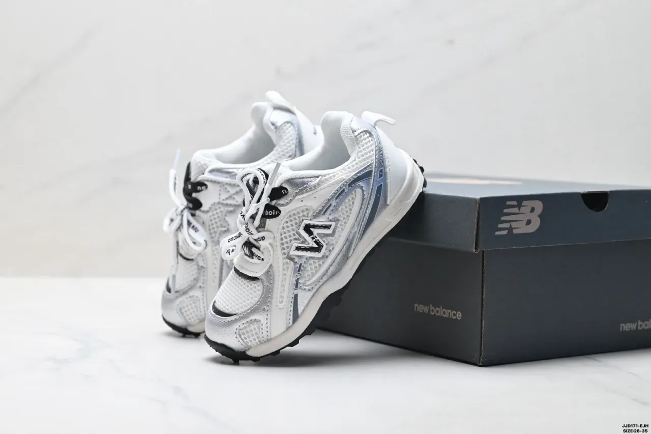 New Balance 2002R Black White حذاء أسلوب حياة مع upper من السلك الاصطناعي في قفص السلك العلوي 17