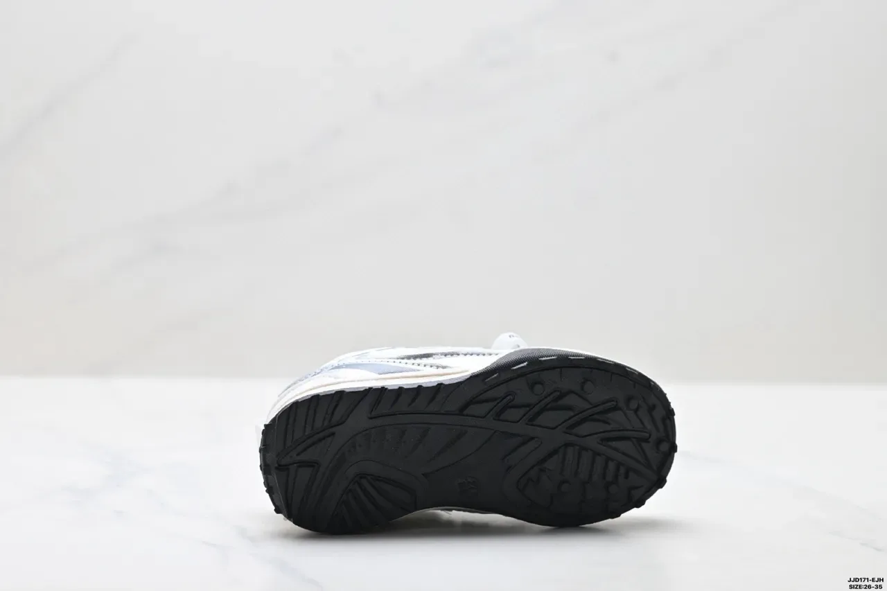 New Balance 2002R Black White حذاء أسلوب حياة مع upper من السلك الاصطناعي في قفص السلك العلوي 18