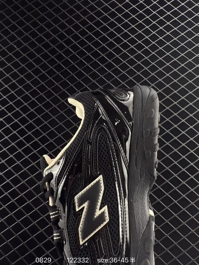 New Balance 2040 Black Silver Lifestyle Sneakers 3