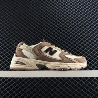 New Balance 530 বাদামী বেইজ চাঙ্কি স্নিকার্স