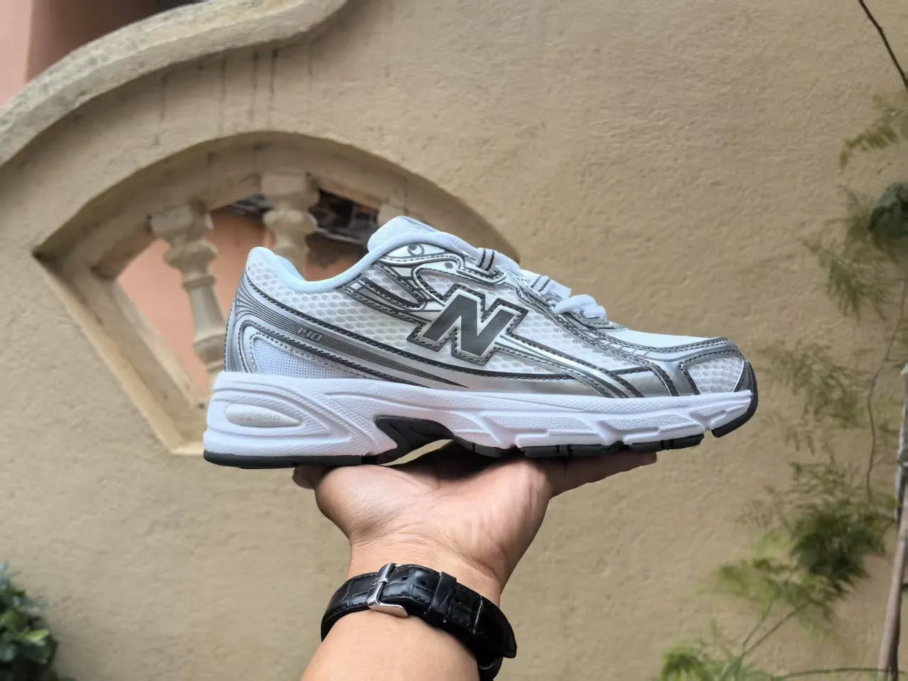 New Balance 740 সাদা রূপালী কালো লাইফস্টাইল স্নিকার্স 6