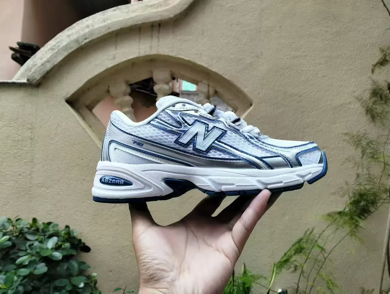 New Balance 740 সাদা রূপালী কালো লাইফস্টাইল স্নিকার্স 9