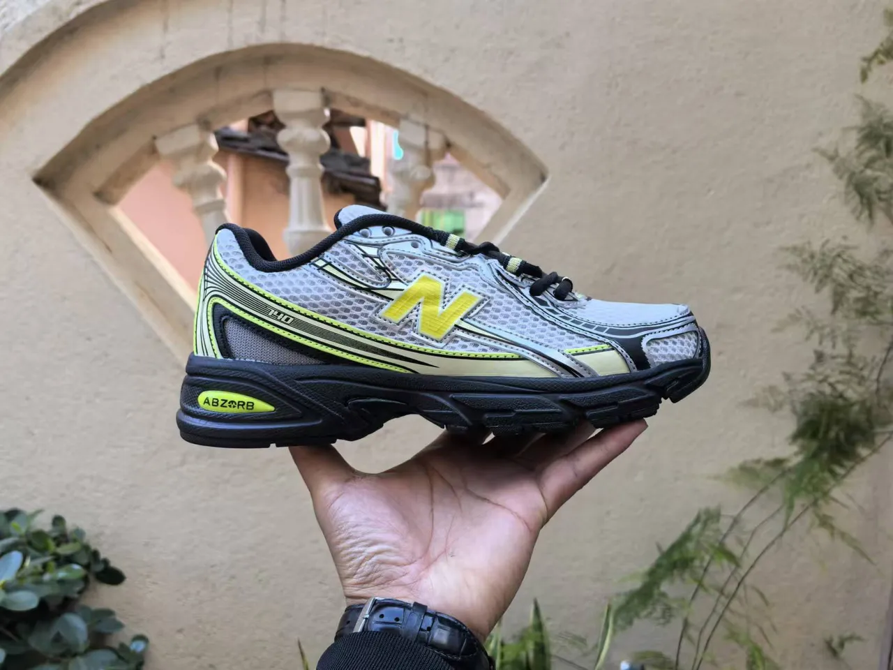 New Balance 740 সাদা রূপালী কালো লাইফস্টাইল স্নিকার্স 12